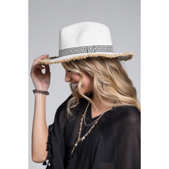 SOLD OUT White Ethnic Frayed Trim Straw Women's Panama Hat - Picture 4 of 5